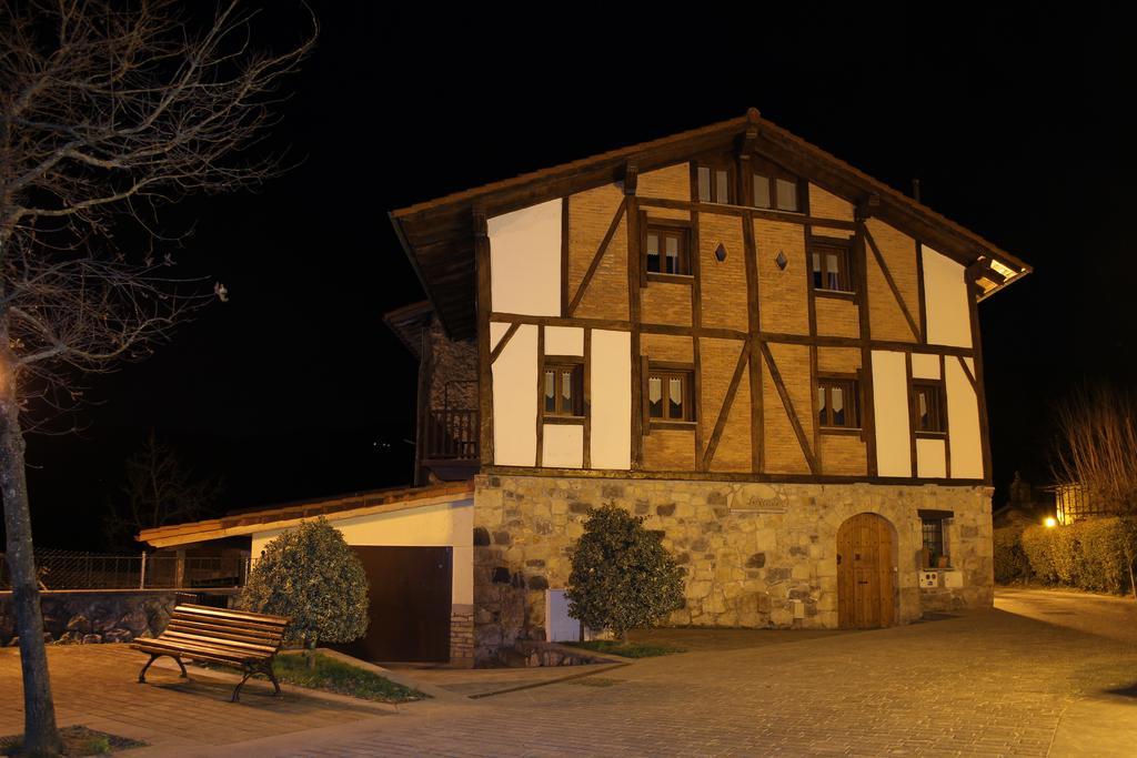 Zumargain Guest House Asteasu Exterior photo